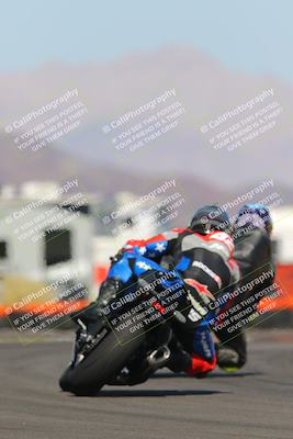 media/Oct-08-2022-SoCal Trackdays (Sat) [[1fc3beec89]]/Turn 16 (125pm)/